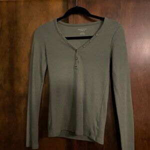 American Eagle Long Sleeve Henley (Olive Green)